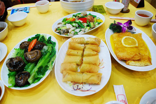 Best EVER Vegetarian Meal @ Po Lin Monastery, Lantau Island, Hong Kong